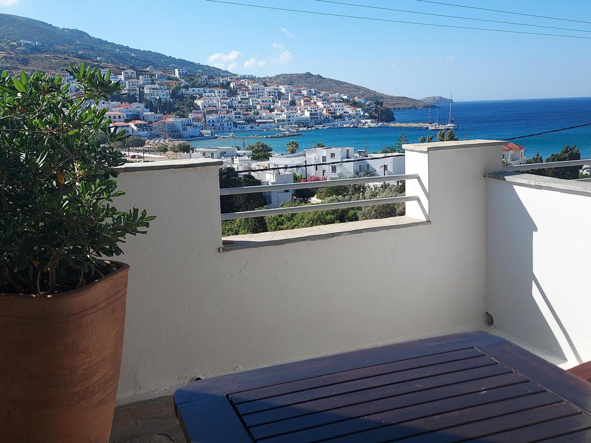 Villa Arni Andros - Βίλα Αρνη Batsíon Rum bild